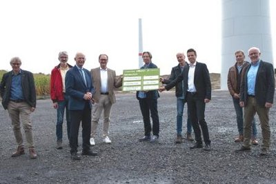 Scheckübergabe an die Bürgerstiftung