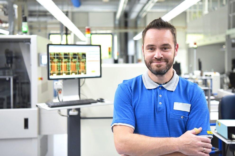 Mann vor Maschine Mann vor Maschine